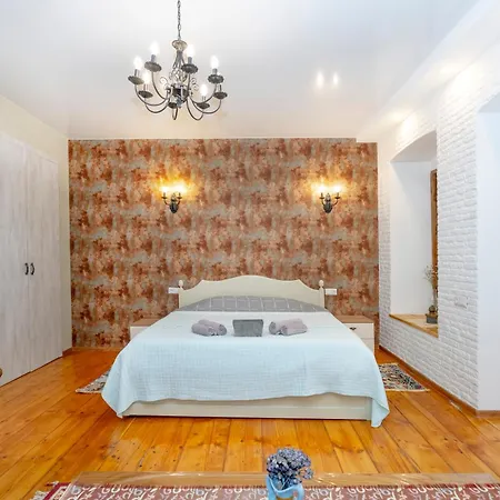 Old City Center- Adventurous Apt Hosted By Giorgio Tbilisi Exterior foto